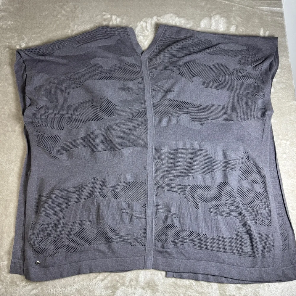 Lululemon Womens Wrap Duster Find Your Light Gray Moonwalk Cotton Silk OSFA Yoga